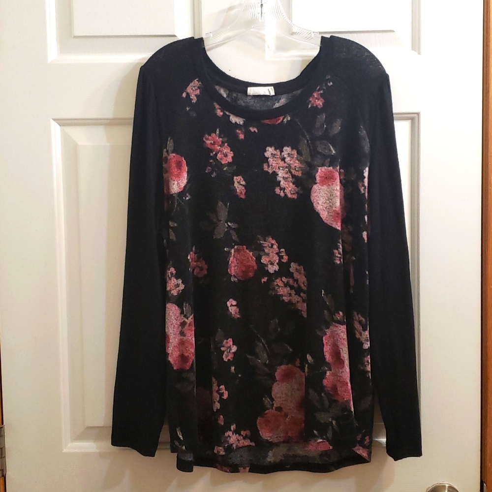 Maurices cute floral lightweight sweater